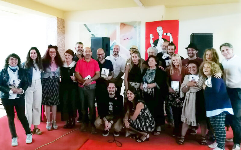 foto partecipanti ospiti e organizzatori Poetry Slam Sardegna a Gavoi 1