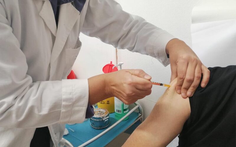 Vaccinazione Covid dipendenti Aou Sassari