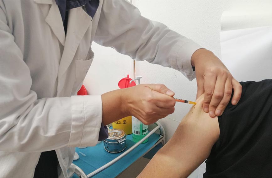Vaccinazione Covid dipendenti Aou Sassari