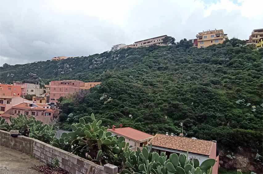 Costone roccioso di via Salvino Castelsardo