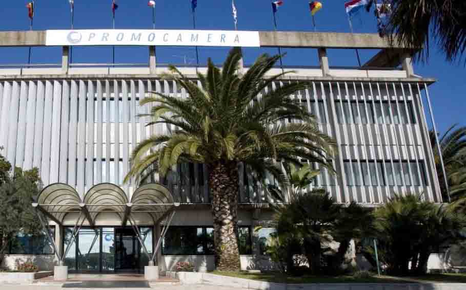 Centro vaccinale Promocamera Sassari