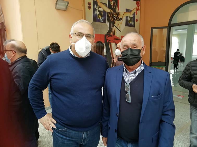 Inaugurato l'Hub vaccinale di Ozieri alla presenza dell'assessore Nieddu 4 Sindaco Murgia e Nico Mundula