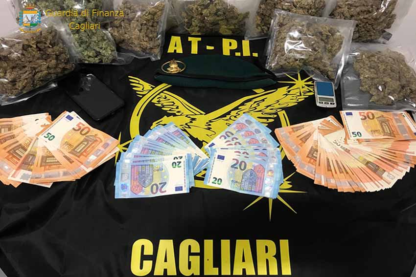 Spaccio di marijuana a Cagliari