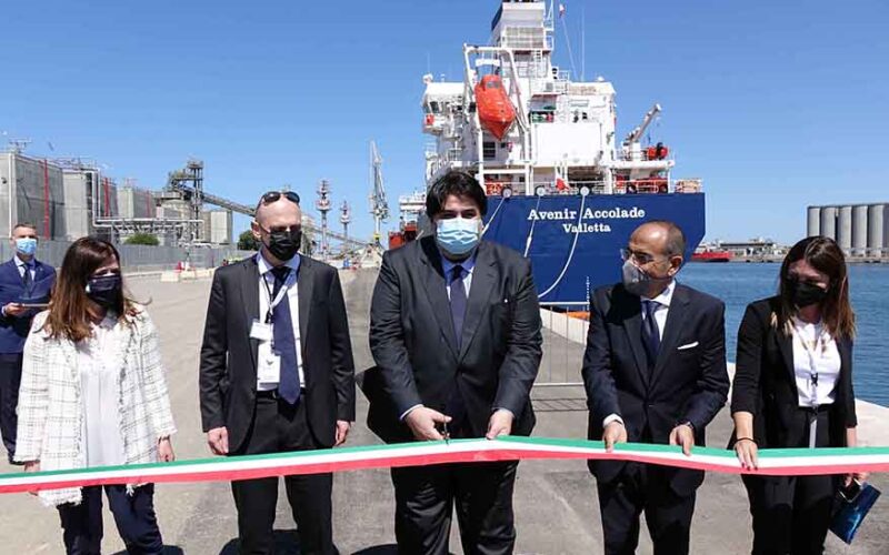 Arrivata a Oristano la prima nave gasiera del Mediterraneo