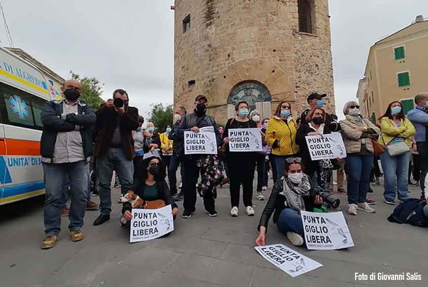 mobilitazione popolare in difesa di Punta Giglio