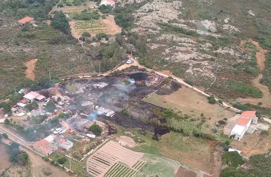 Incendi Sardegna 5 giugno: spenti 9 roghi, a Carloforte in cenere un canneto 1 Incendio canneto a Carloforte