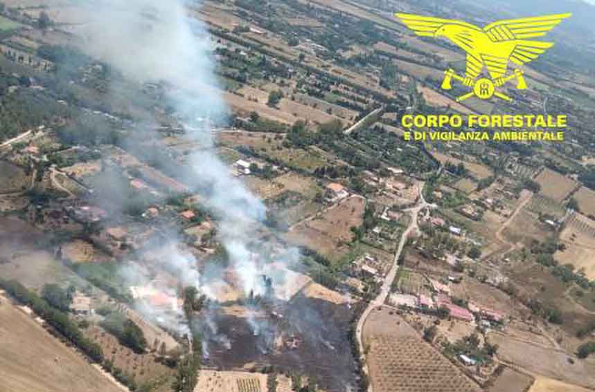 Incendi Sardegna 13 giugno: in azione 3 elicotteri a Iglesias, Monteleone Rocca Doria e Villa San Pietro 1 Marganai