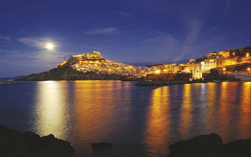 Castelsardo di notte