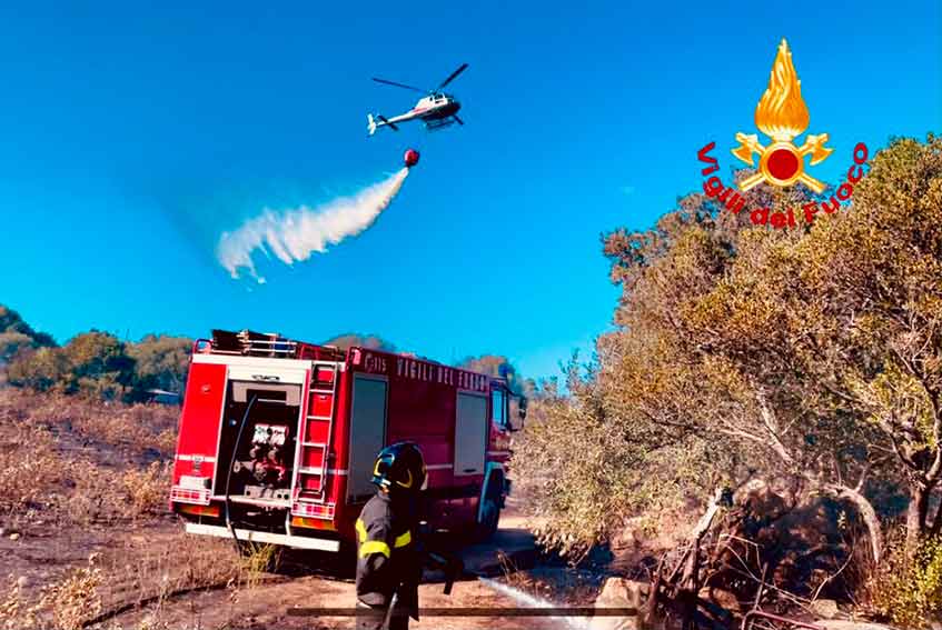 Incendio a Loiri Porto San Paolo