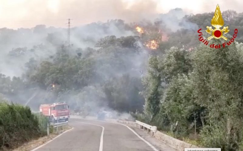 Vigili del Fuoco incendio Oristanese