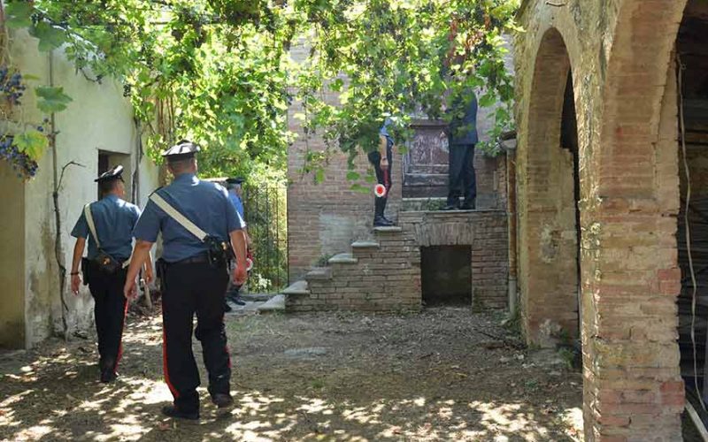 Carabinieri casa 1