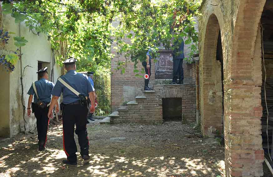 Maltratta l'anziana madre: arrestato 48enne di Gesturi 1 Carabinieri casa 1