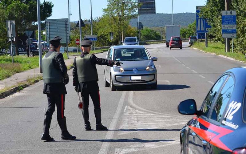 Carabinieri posto di blocco Iglesias