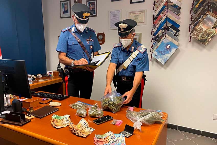 Si tradisce a un posto di controllo, un arresto ad Arzachena per droga 1 Arresto per droga ad Arzachena