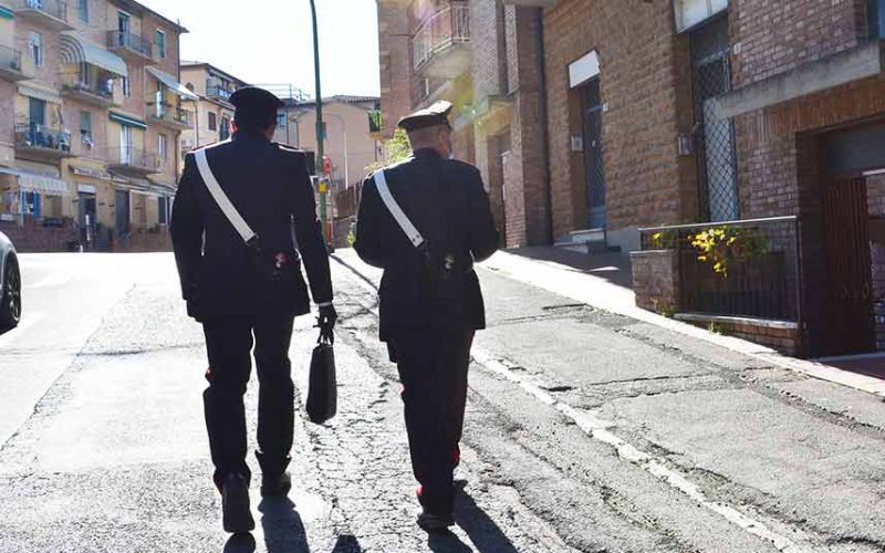 Carabinieri a piedi