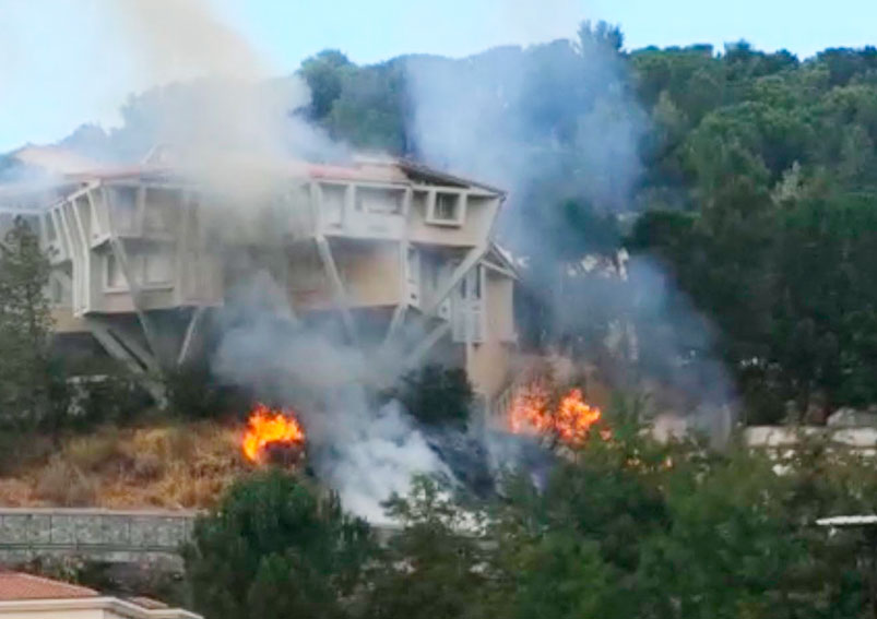 Incendio lambisce l'asilo nido comunale, momenti di paura ieri a Ozieri 5 INCENDIO ASILO OZIERI