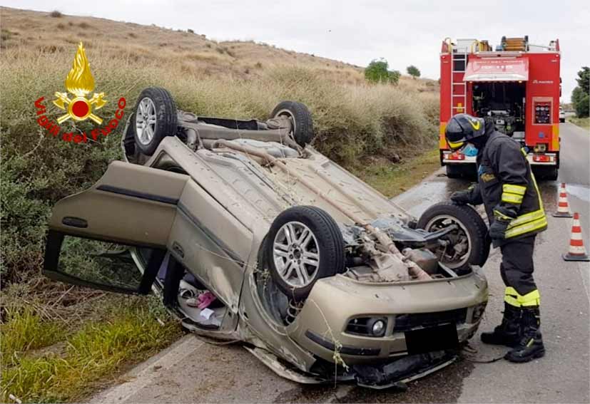 Quartu Sant'Elena, auto condotta da un 18enne si ribalta a Pitz'e Serra 2 Incidente strdale Quartu SS 554