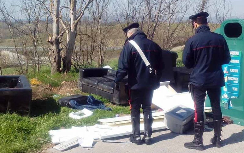 Rifiuti speciali Carabinieri