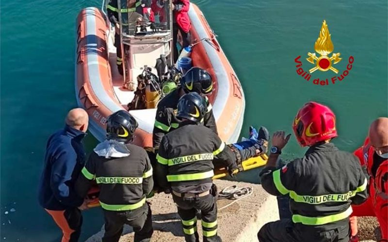 Soccorso Vigili del Fuoco a Cagliari per uomo caduto negli scogli