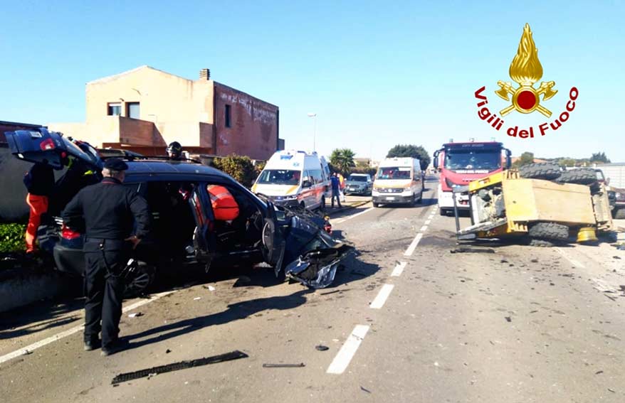 Incidente a Villasor, Minipala contro Suv sulla statale 196: gravi i conducenti 1 Incidente Villasor