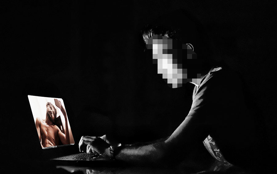 Villacidro. Si finge una donna, fa spogliare in chat un 46enne e poi lo ricatta 1 Ricatto Villacidro 46enne
