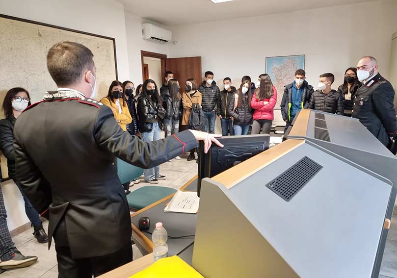 Bono studenti Carabinieri compagnia