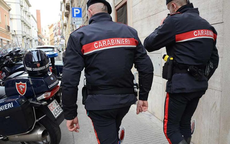 Carabinieri a piedi