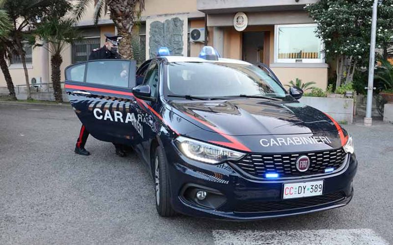 Carabinieri auto