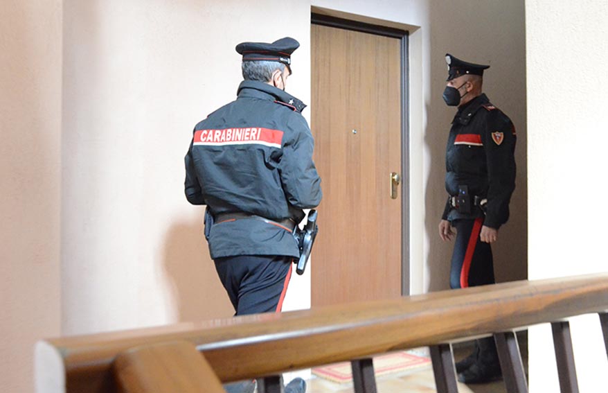 Domusnovas, arrestati due 23enni per spaccio di droga 1 Carabinieri perquisizione domiciliare