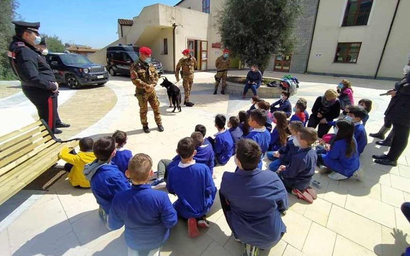 Carabinieri scuole Ilbono