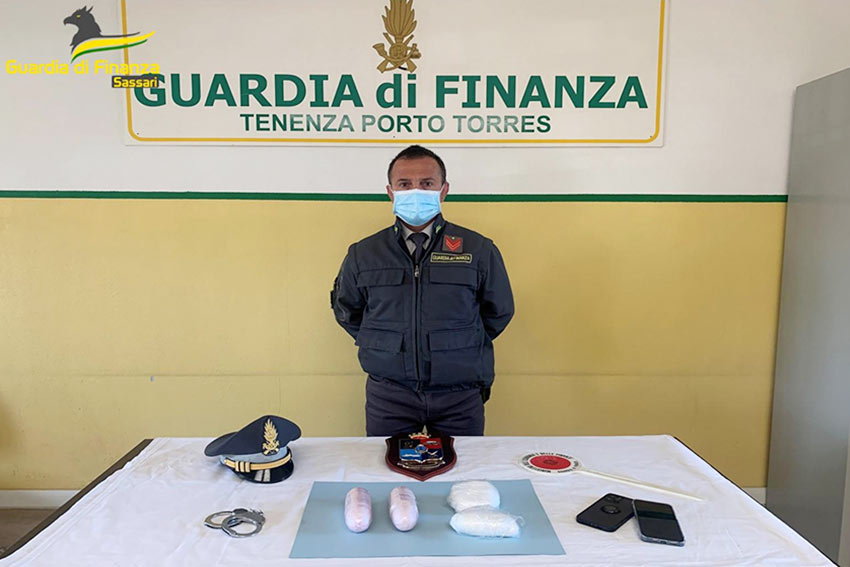 Porto Torres, in una settimana arrestati 3 corrieri della droga 1 Guardia di Finanza Porto Torres droga