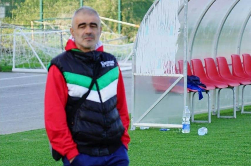 Il mister dellAtletico Bono Maurizio Calvia