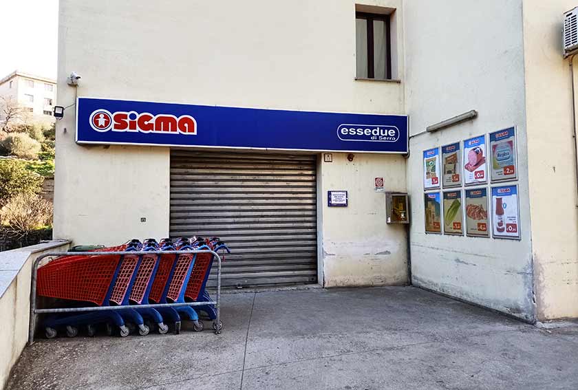 Ozieri. Chiude il supermercato "Sigma" di via Stazione: 6 lavoratori licenziati in tronco 1 Super Mercato Sigma Ozieri via Stazione