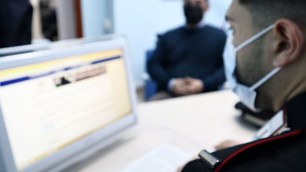 Seui. Motocarriola a prezzo vantaggioso, ma è una truffa: denunciate 2 persone 1 Truffa online Carabinieri