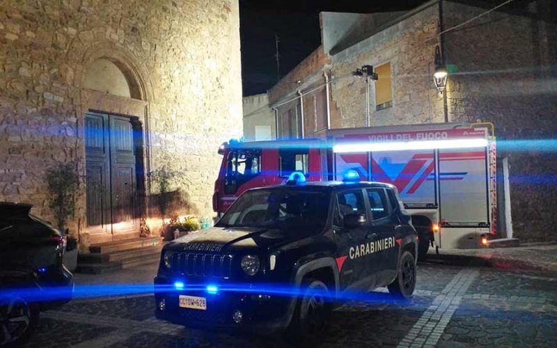incendio abitazione anziana salvata dai Carabinieri Escalaplano