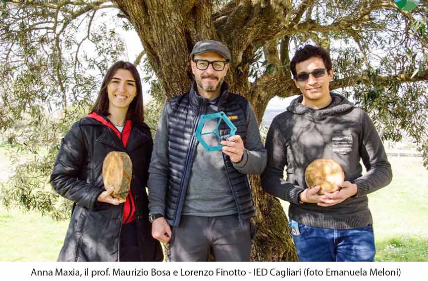 La creatività targata IED Cagliari anche al Land Art Festival di Monte Arci 1 𝗔𝗻𝗻𝗮 𝗠𝗮𝘅𝗶𝗮 Prof. 𝗠𝗮𝘂𝗿𝗶𝘇𝗶𝗼 𝗕𝗼𝘀a Lorenzo Finotto IED Cagliari Photo Emanuela Meloni