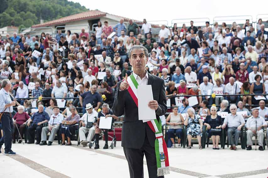 Il ritratto di gruppo più grande del mondo, docufilm a Porto Rotondo