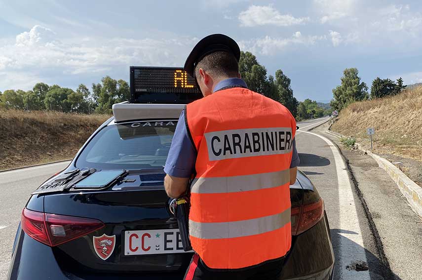 Carabinieri Nuoro posto blocco