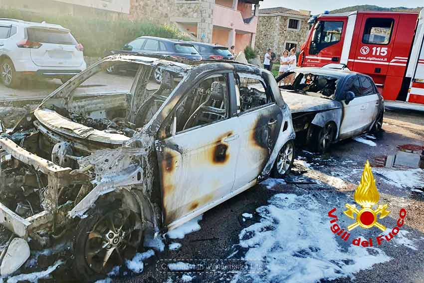 Incendio 2 auto Marinella