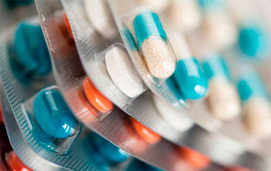 Antibiotici farmaci pastiglie 1