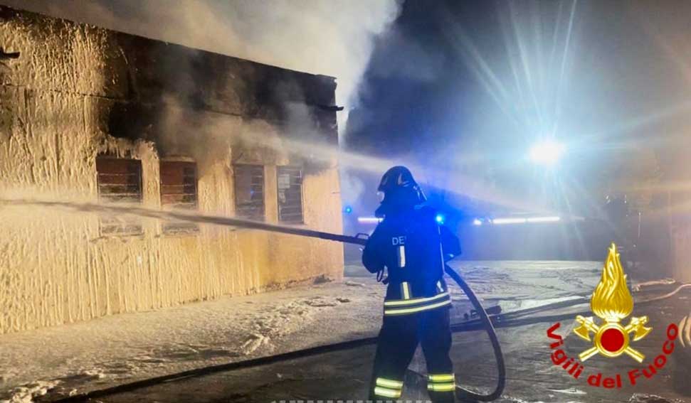 Incendio deposito Tempio