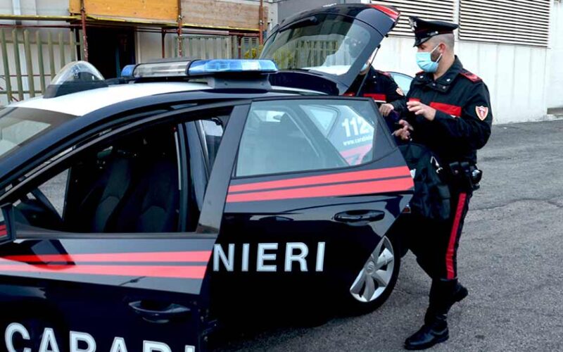 Carabinieri auto