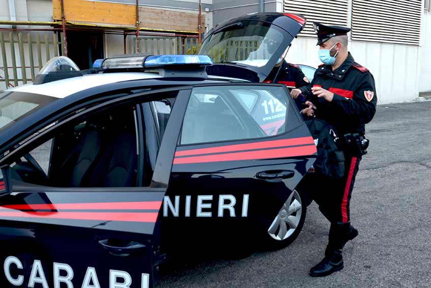 Carabinieri auto