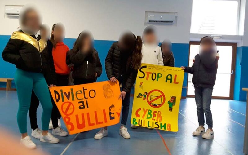 Arzana NU Carabinieri a scuola lezioni contro il bullismo 3