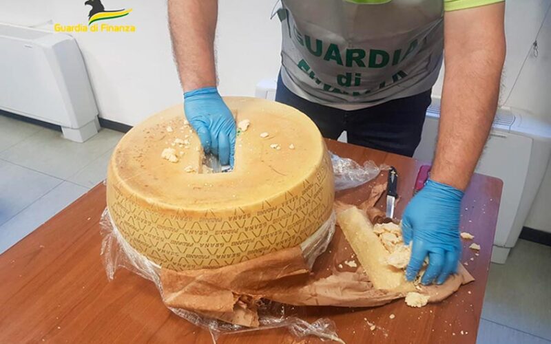 Cocaina forme formaggio Operazione Carlo Felice