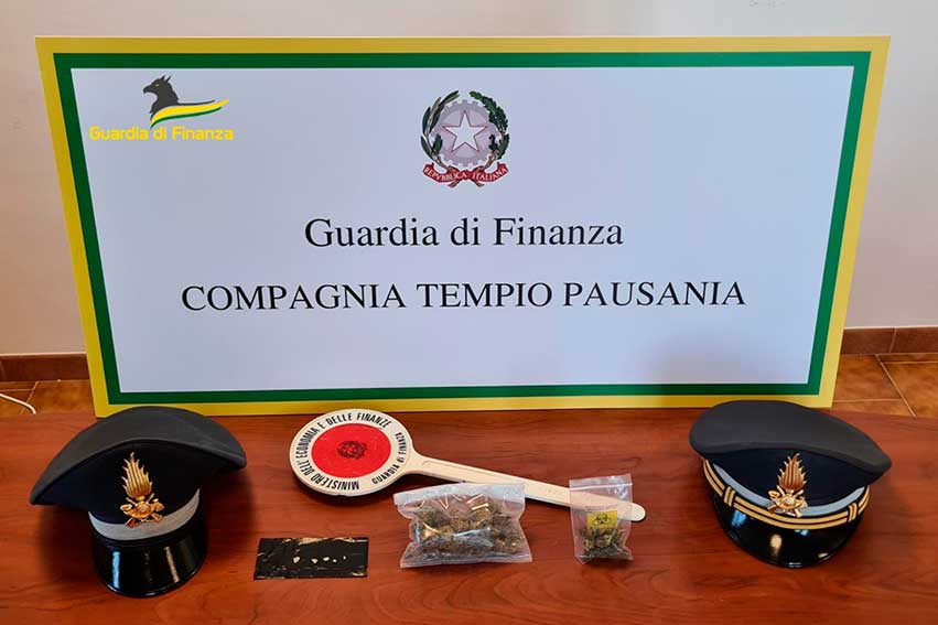 Controlli GdF Tempio scuole