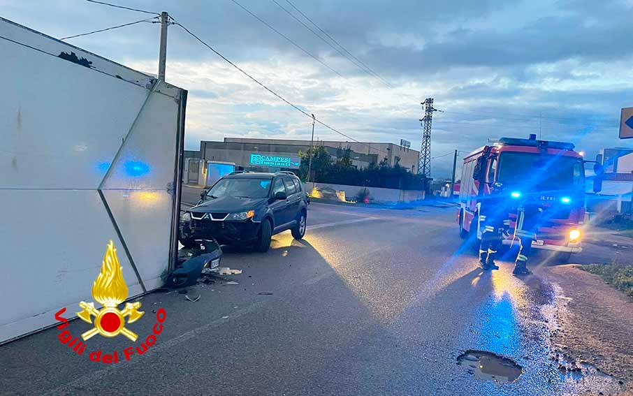 Incidente Olbia rimorchio auto