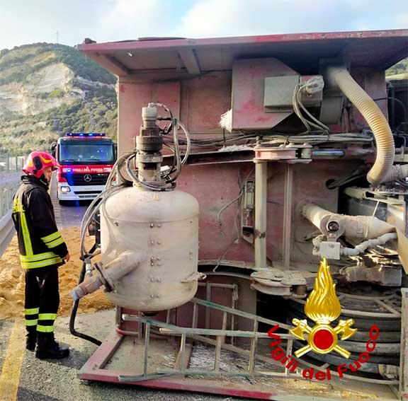 Incidente camion Statale 131