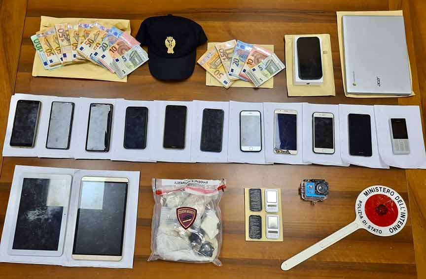 Arrestato 27enne Sassari spaccio droga