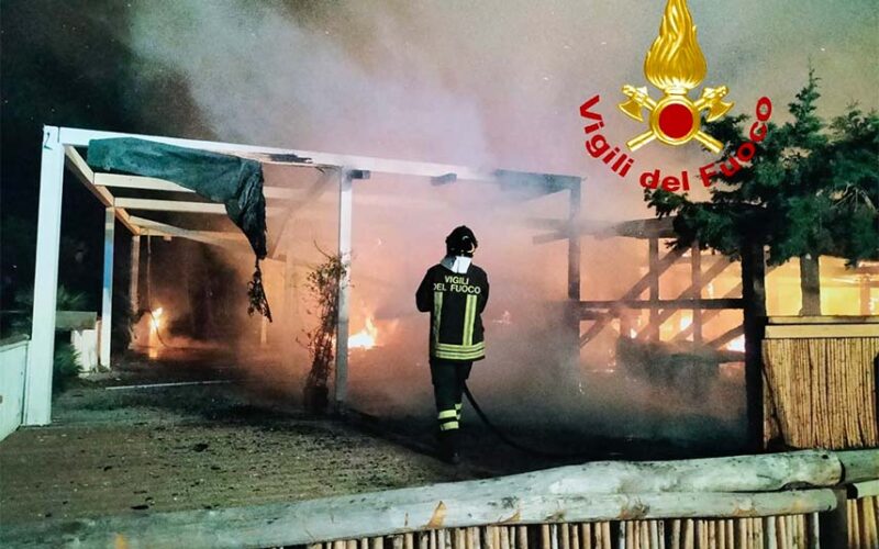 Incendio choisco bar Liscia di Vacca Arzachena